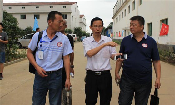 李軍借助雅大釀酒設(shè)備 1年內(nèi)就供不應(yīng)求 并成功拿到酒類生產(chǎn)許可證-05