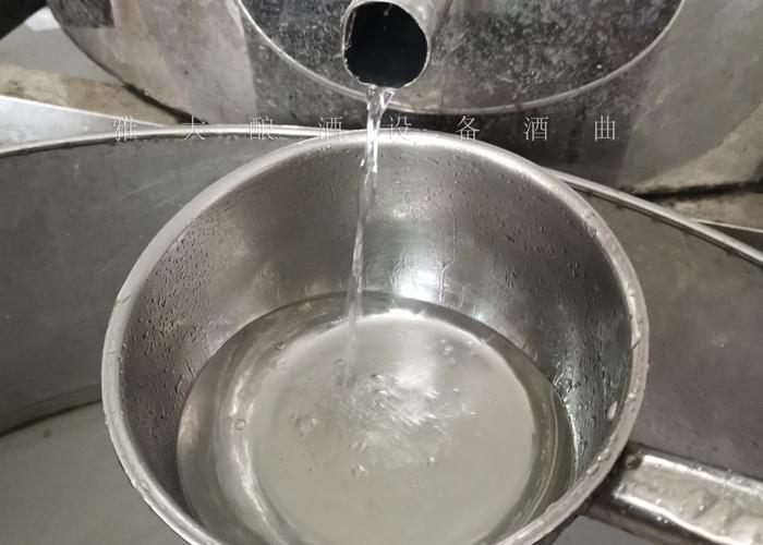 白酒生產設備釀造的散裝純糧酒糟味太重，怎么辦？ 5